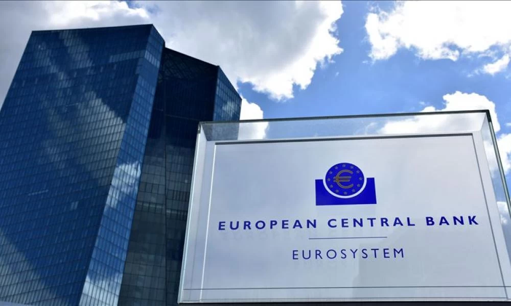 ΕΚΤ: Αυξάνει κατά 600 δισ. ευρώ το έκτακτο πρόγραμμα αγοράς ομολόγων